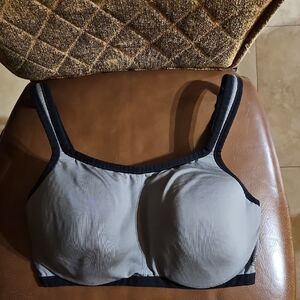 Natori Yogi Contour Convertible Underwire Sports Bra Full Coverage Lined Padded